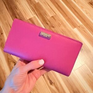 Kate Spade Fuchsia Wallet